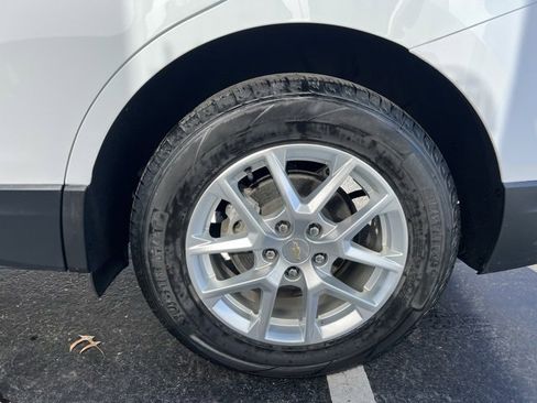 Used 2022 Chevrolet Equinox LS w/ LS Convenience Package image 44