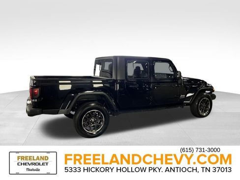 Used 2023 Jeep Gladiator Overland image 6