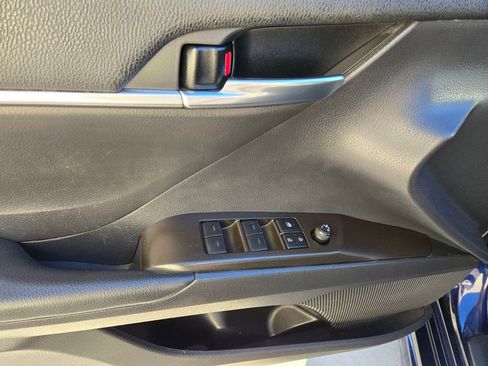 Used 2021 Toyota Camry SE image 22