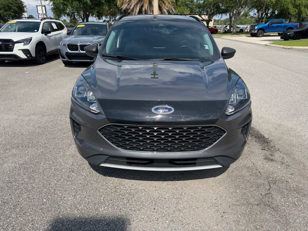 Used 2022 Ford Escape SE w/ Convenience Package FWD image 14