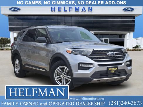 Used 2020 Ford Explorer XLT image 1