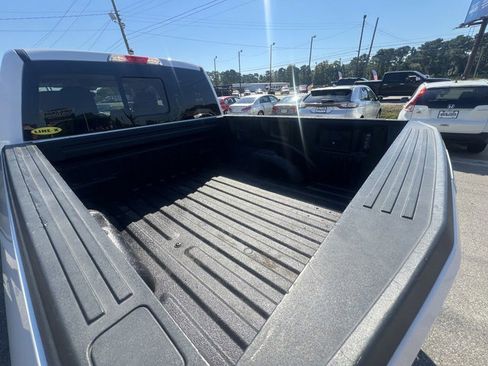 Used 2019 Ford F150 Lariat w/ FX4 Off-Road Package image 30