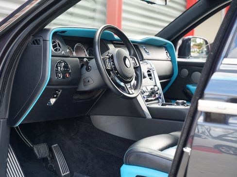 Used 2022 Rolls-Royce Cullinan image 9