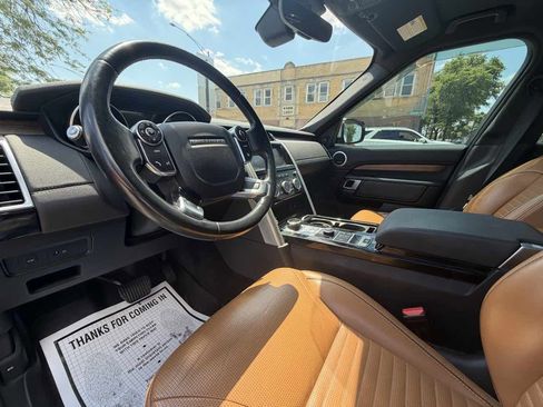 Used 2017 Land Rover Discovery HSE AWD/4WD image 15