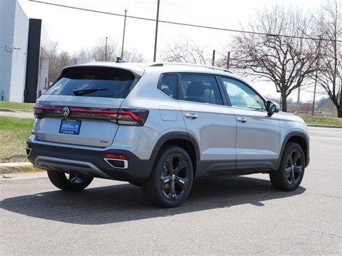 New 2025 Volkswagen Taos SEL image 2