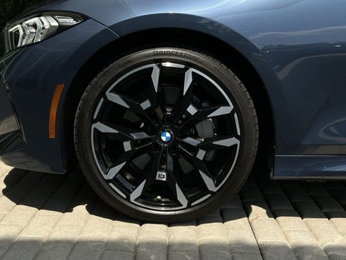 Used 2025 BMW 330i Sedan w/ M Sport Package RWD image 18