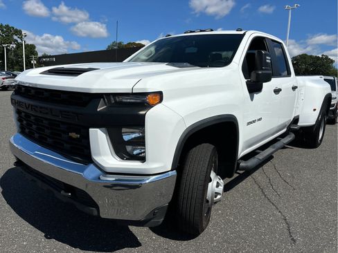 Certified 2022 Chevrolet Silverado 3500 W/T w/ WT Convenience Package AWD/4WD image 4
