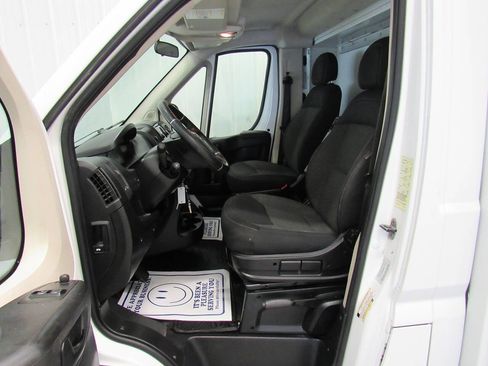 Used 2015 RAM ProMaster 2500 w/ Interior Convenience Group image 40