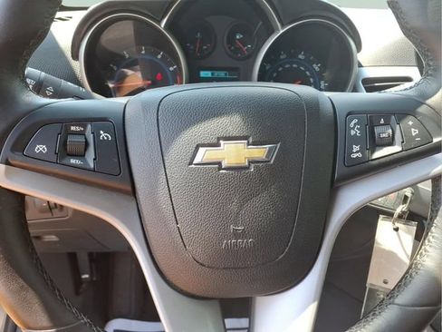 Used 2015 Chevrolet Cruze LT FWD image 12