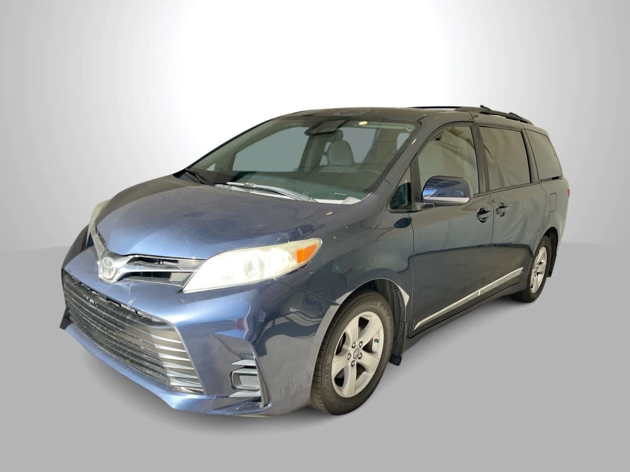 Used 2020 Toyota Sienna LE w/ Protection Package FWD image 1