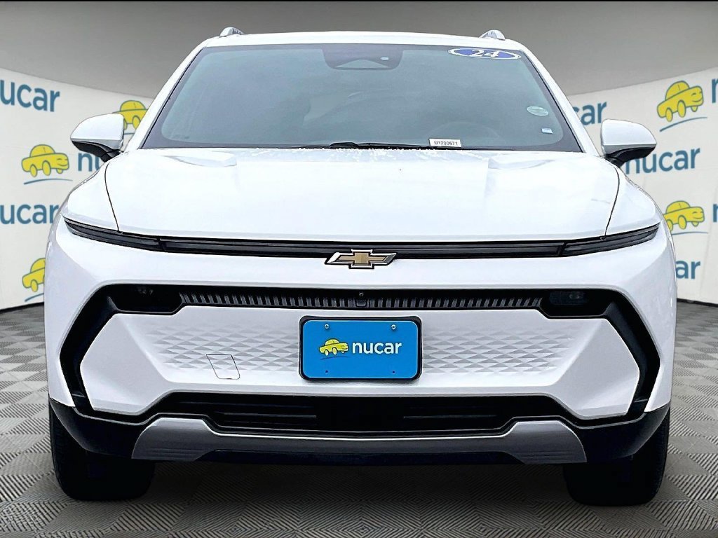 Used 2024 Chevrolet Equinox EV LT w/ LPO, Active Package FWD image 2