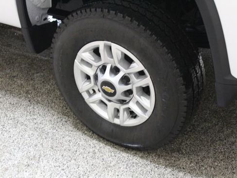Used 2025 Chevrolet Silverado 2500 W/T w/ WT/CX Safety Package image 26