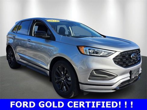 Used 2024 Ford Edge SE w/ Black Appearance Package image 6