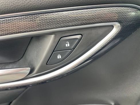 Used 2023 Buick Envision Essence w/ Technology Package I AWD/4WD image 13