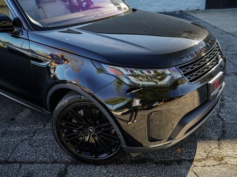 Used 2019 Land Rover Discovery HSE image 7