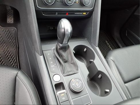 Used 2019 Volkswagen Atlas SE image 17