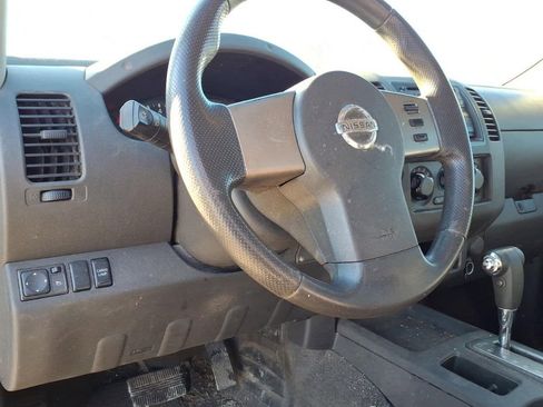 Used 2009 Nissan Frontier SE w/ Power Pkg image 19