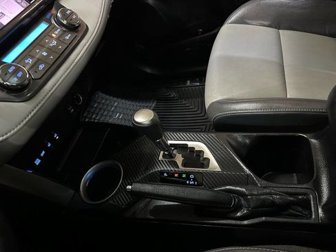 Used 2014 Toyota RAV4 Limited w/ Technology Package image 51