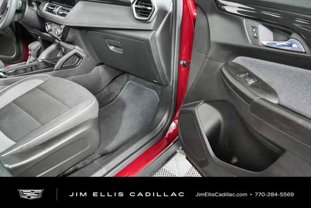 Used 2025 Chevrolet TrailBlazer LT AWD/4WD image 23