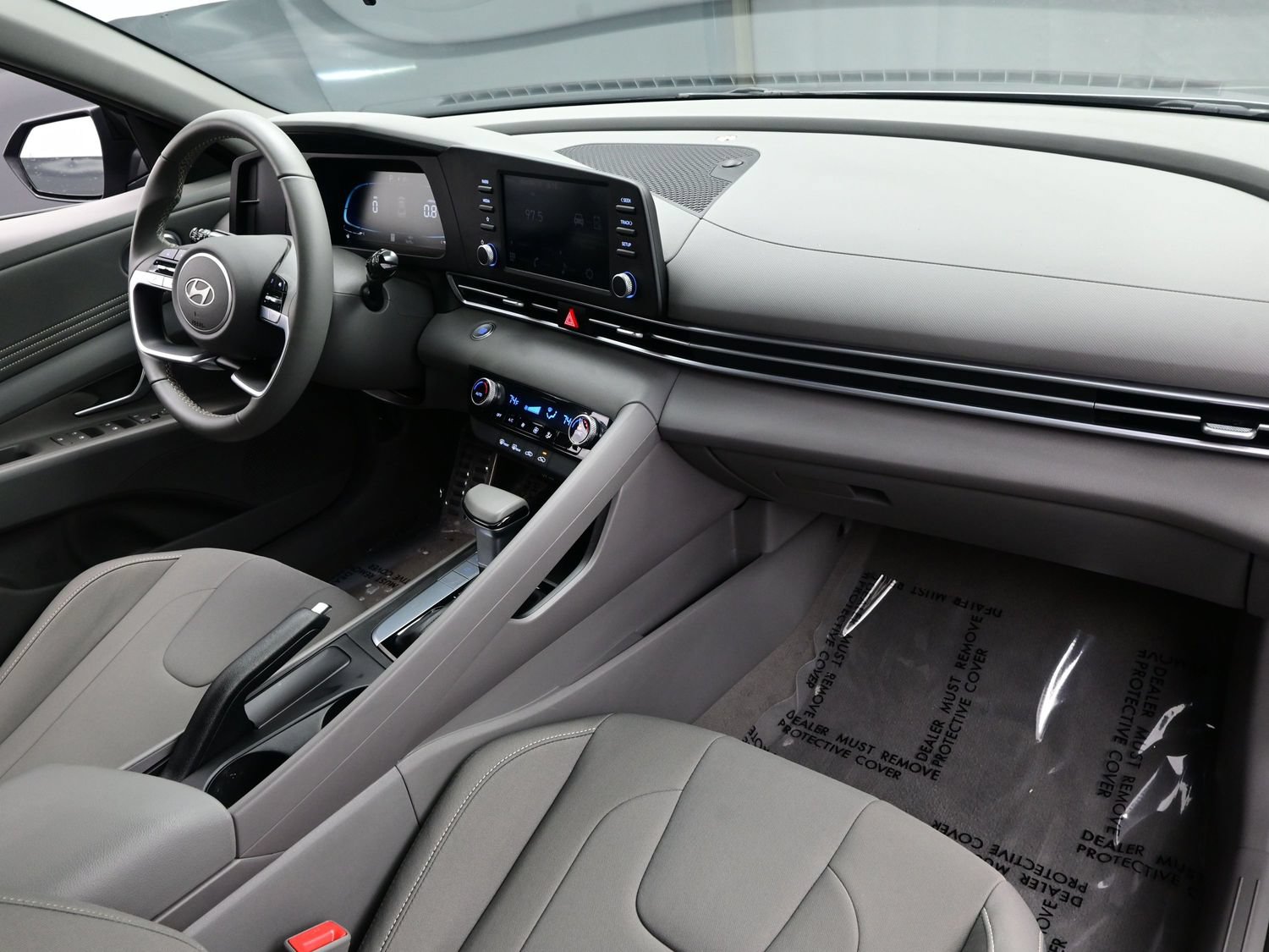Used 2025 Hyundai Elantra Sport FWD image 14