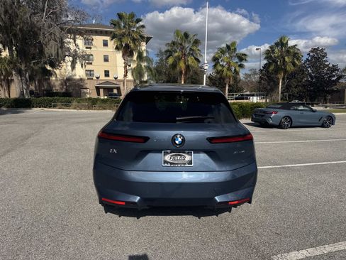 Used 2026 BMW iX xDrive45 w/ Premium Package image 5