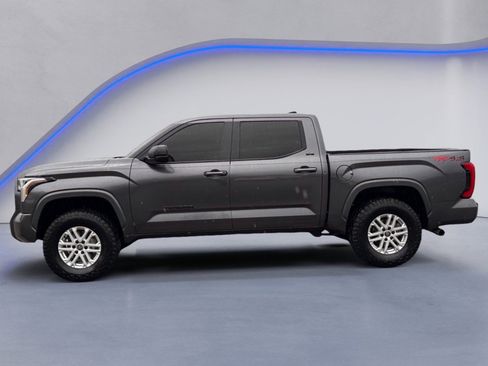 Used 2023 Toyota Tundra SR5 image 9