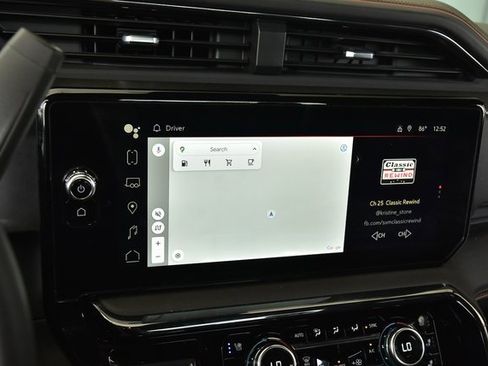 Used 2024 GMC Sierra 2500 AT4 image 44