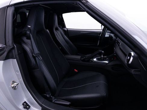 Used 2024 MAZDA MX-5 Miata RF Grand Touring w/ Appearance Package RWD image 33