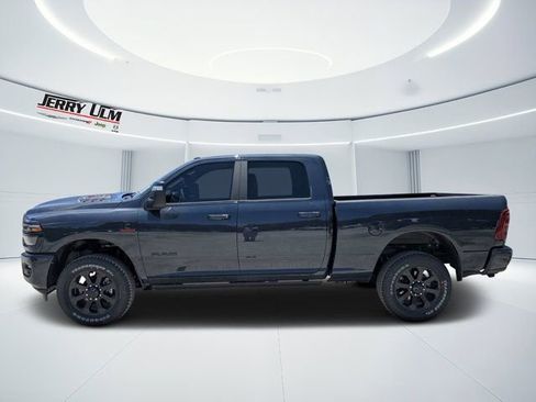 New 2026 RAM 2500 Laramie AWD/4WD image 6