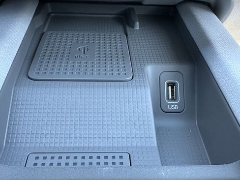 Used 2024 Hyundai Ioniq 6 SEL image 32