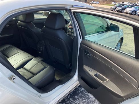 Used 2011 Chevrolet Malibu LTZ image 15