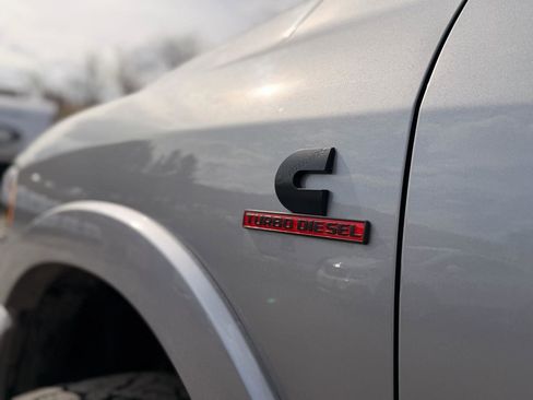 Used 2023 RAM 2500 Limited image 9