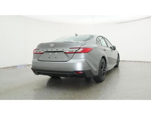 New 2026 Toyota Camry SE image 24