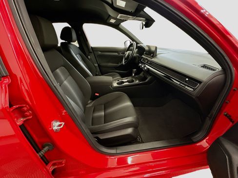 Used 2025 Honda Civic Sport image 31