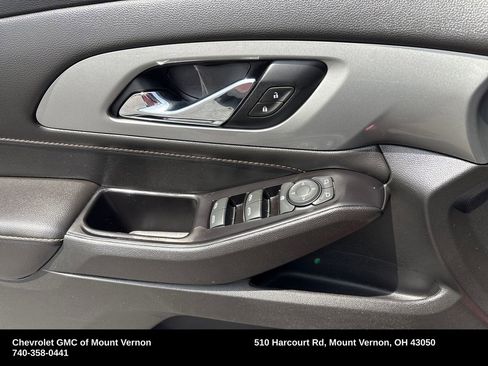 Used 2020 Chevrolet Traverse LT FWD image 15