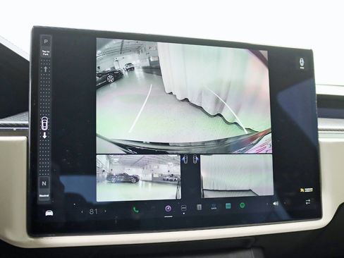 Used 2021 Tesla Model S Plaid image 17