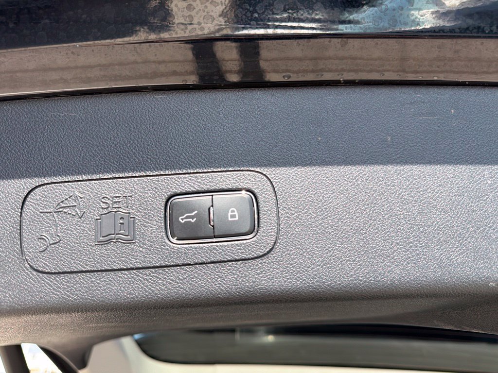 Used 2025 Lincoln Aviator Reserve w/ Equipment Group 201A AWD/4WD image 14
