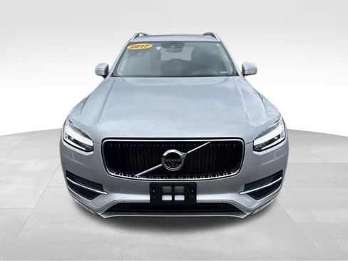 Used 2017 Volvo XC90 T6 Momentum w/ Vision Package AWD/4WD image 2