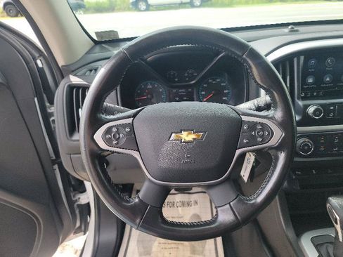 Used 2022 Chevrolet Colorado LT w/ Fleet Safety Package RWD image 12