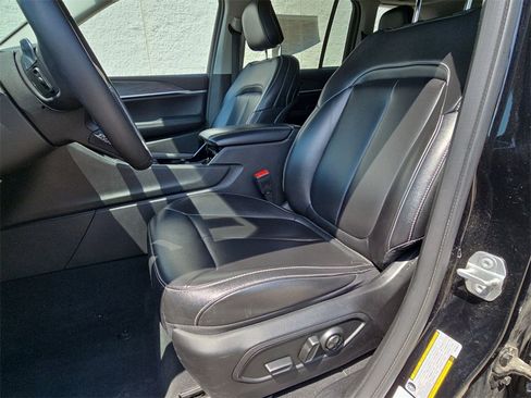 Used 2023 Jeep Grand Cherokee Limited image 20