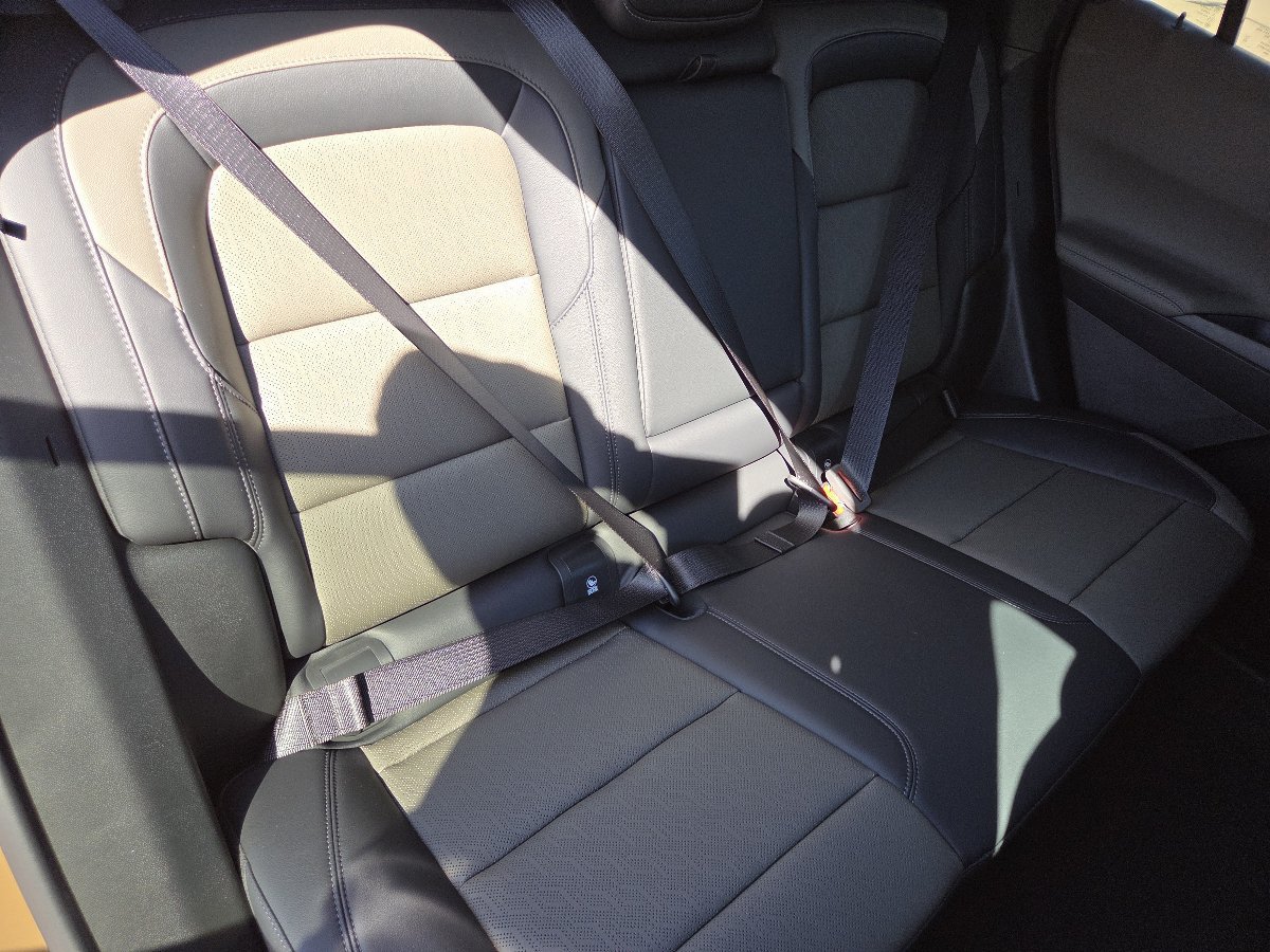 New 2027 Chevrolet Equinox LT w/ Convenience Package II AWD/4WD image 27