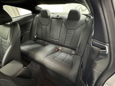 Used 2023 BMW 430i xDrive 430i xDrive w/ M Sport Package image 11