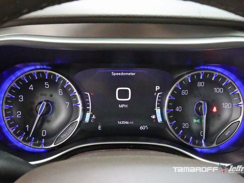 Used 2017 Chrysler Pacifica Touring-L Plus image 5