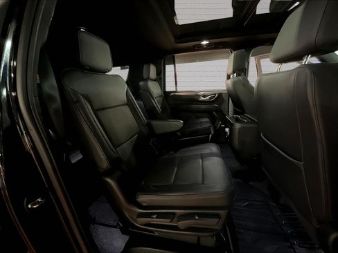 Used 2023 GMC Yukon XL Denali AWD/4WD image 25