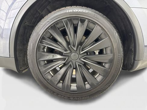 Used 2023 Tesla Model Y Long Range AWD/4WD image 50
