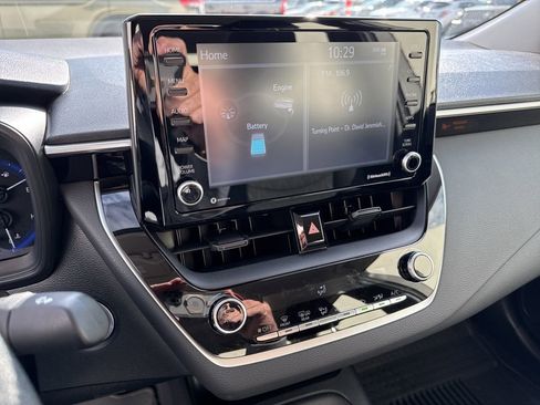 Used 2022 Toyota Corolla LE image 23