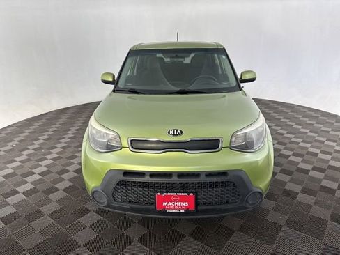 Used 2016 Kia Soul FWD image 2