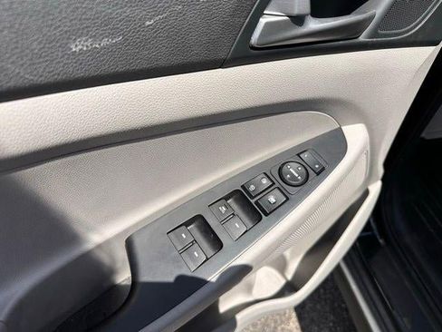 Used 2020 Hyundai Tucson Value AWD/4WD image 10