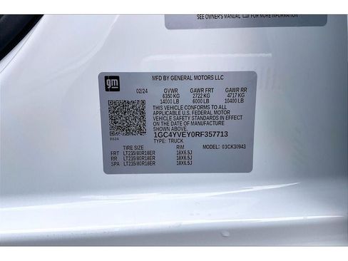 Used 2024 Chevrolet Silverado 3500 High Country w/ Technology Package image 35