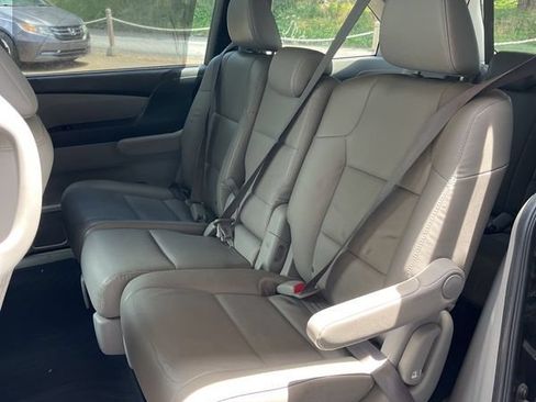 Used 2015 Honda Odyssey EX-L image 10